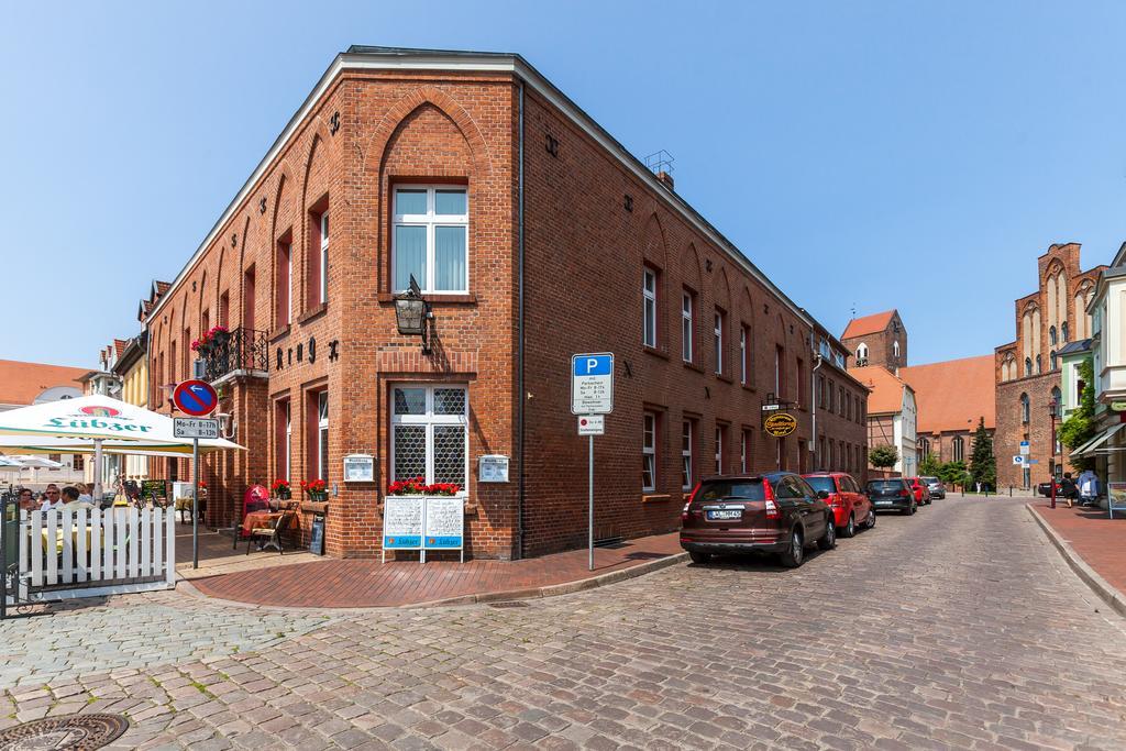 Hotel Stadtkrug Parchim Exterior photo