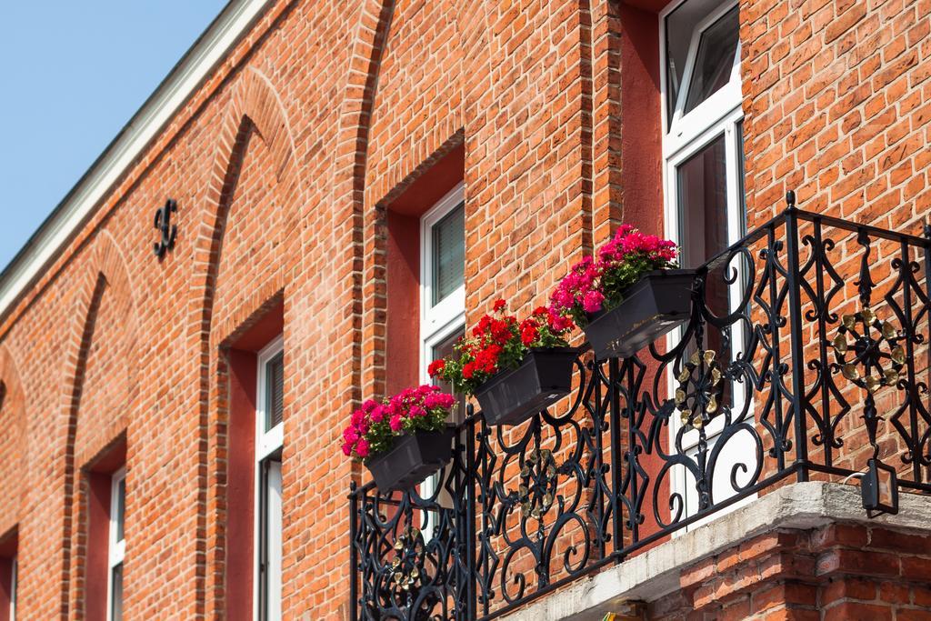 Hotel Stadtkrug Parchim Exterior photo